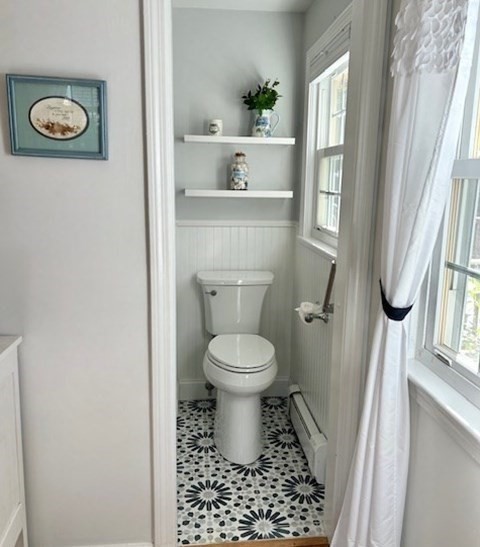 43 Canterbury Road Yarmouth, MA 02675 - Photo 20 of 25 a bathroom with a toilet a window and a shower
