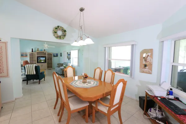 $289,900 | 4350 Southwest 9th Way, Okeechobee, FL 34974