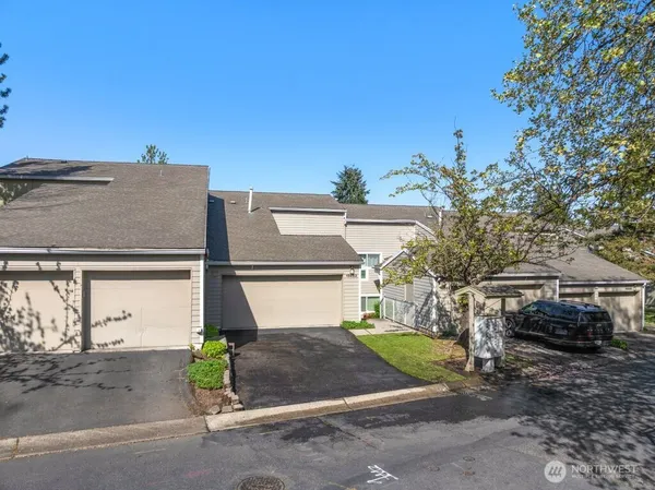 $875,000 | 15662 Northeast 70th Court, Redmond, WA 98052