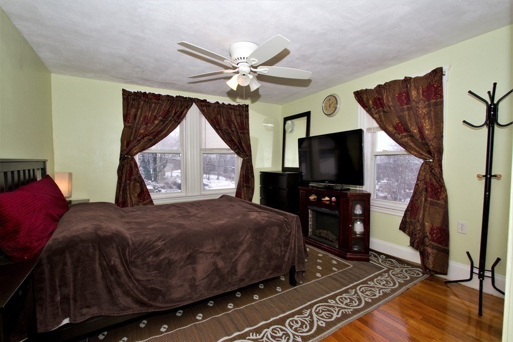18 Burdett Road Lynn, MA 01904 - Photo 13 of 21 Gallery Image 13