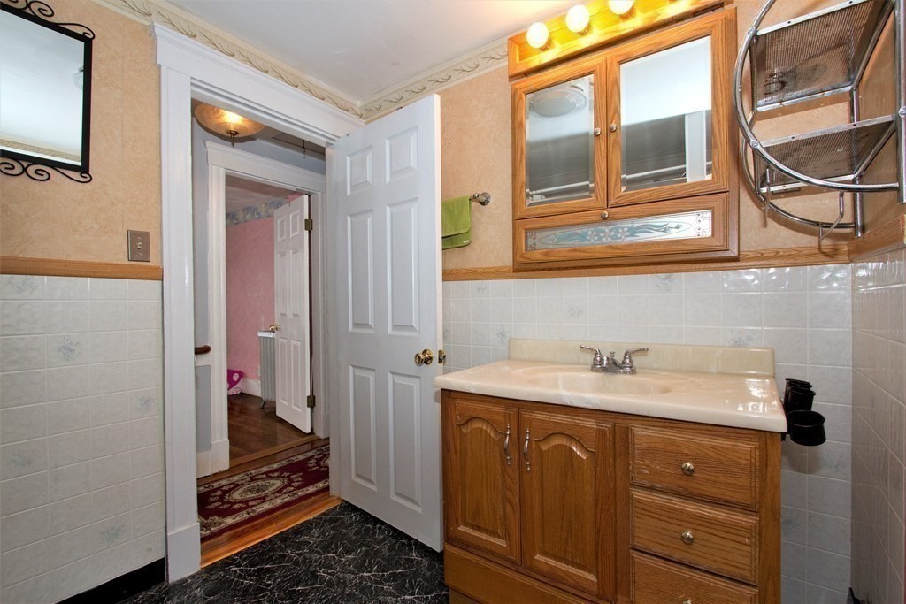 18 Burdett Road Lynn, MA 01904 - Photo 15 of 21 Gallery Image 15
