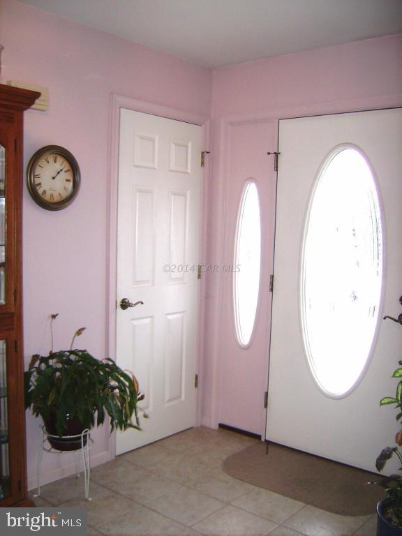 303 Autumn Ridge Drive Hebron, MD 21830 - Photo 4 of 29 Gallery Image 4