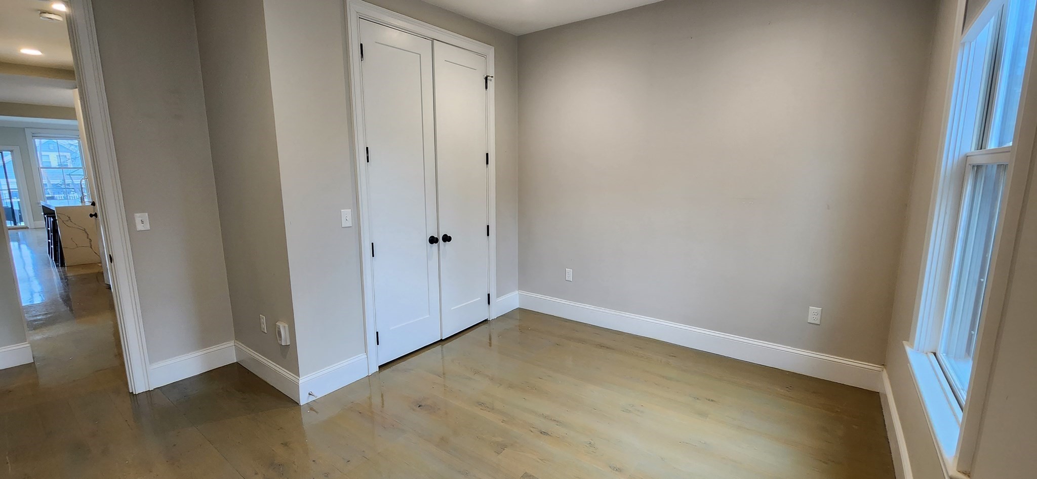 579 East 8th Street, Unit 3 Boston, MA 02127 - Photo 13 of 25 Gallery Image 13