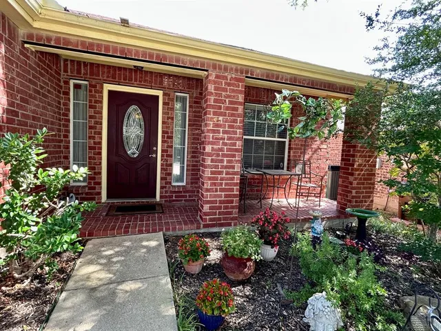 $2,250 | 6013 Marsh Rail Drive, Denton, TX 76208