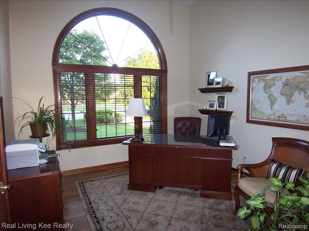 4067 Jacquelynn Court Rochester, MI 48306 - Photo 8 of 24 Library
