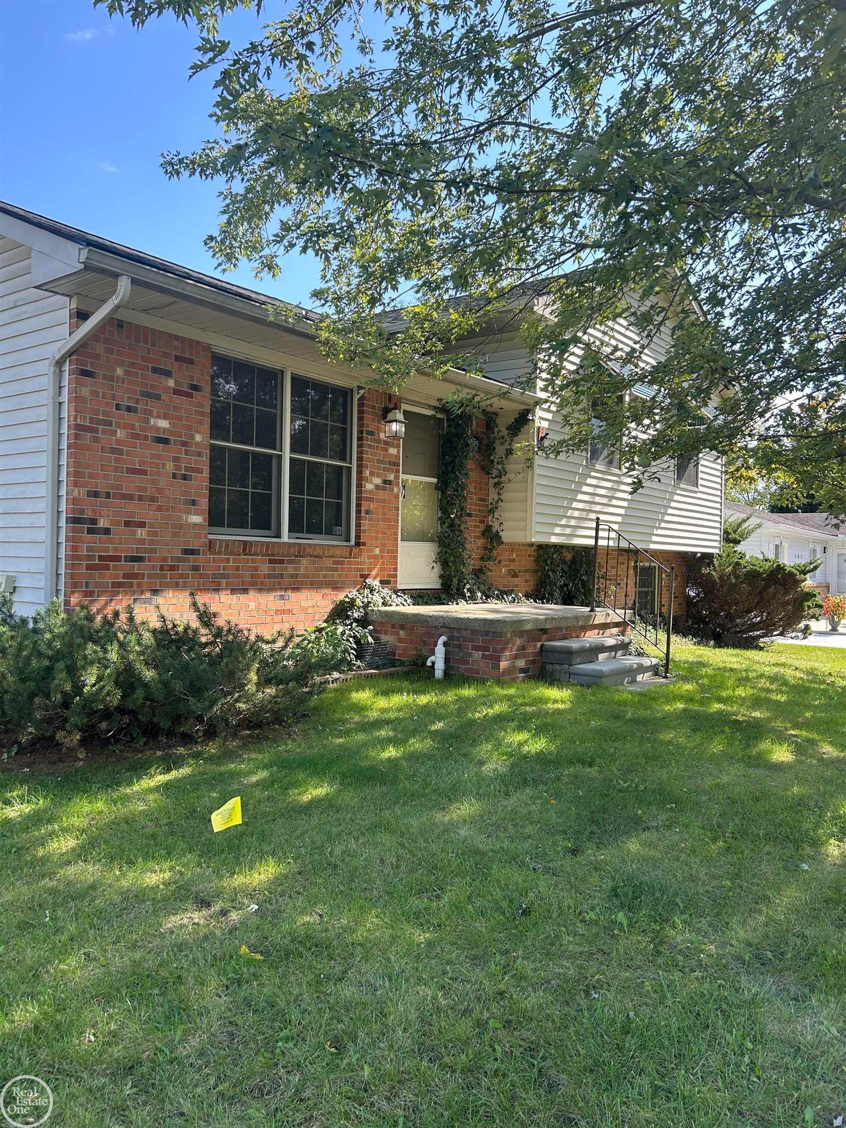 3255 Hessel Avenue Rochester Hills, MI 48307 - Photo 1 of 30 Gallery Image 1