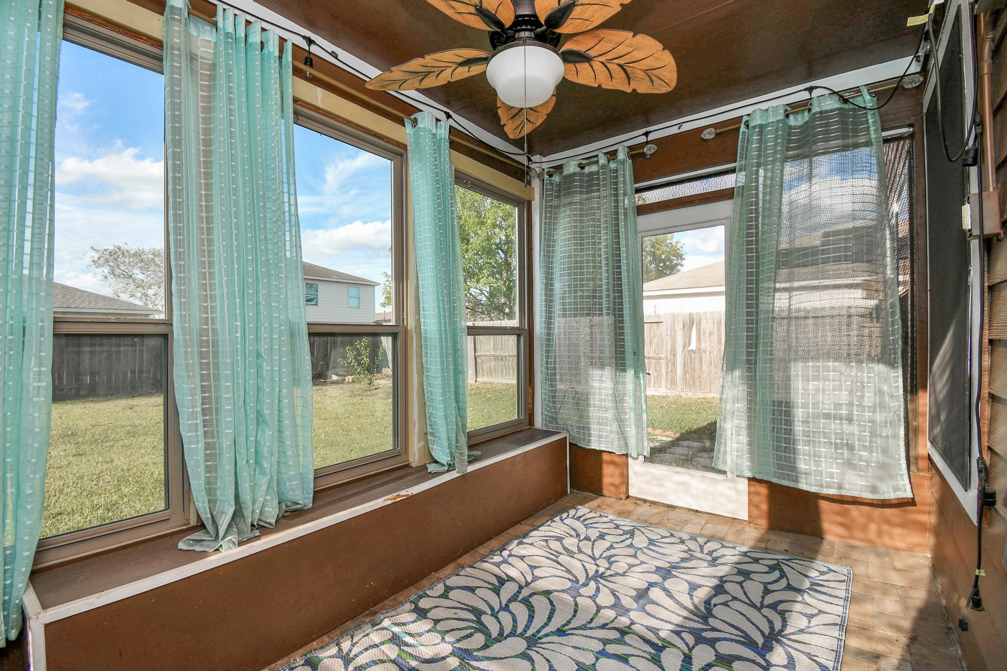 1118 Desert Palms Lane Rosenberg, TX 77471 - Photo 25 of 28 a bedroom with furniture and a window