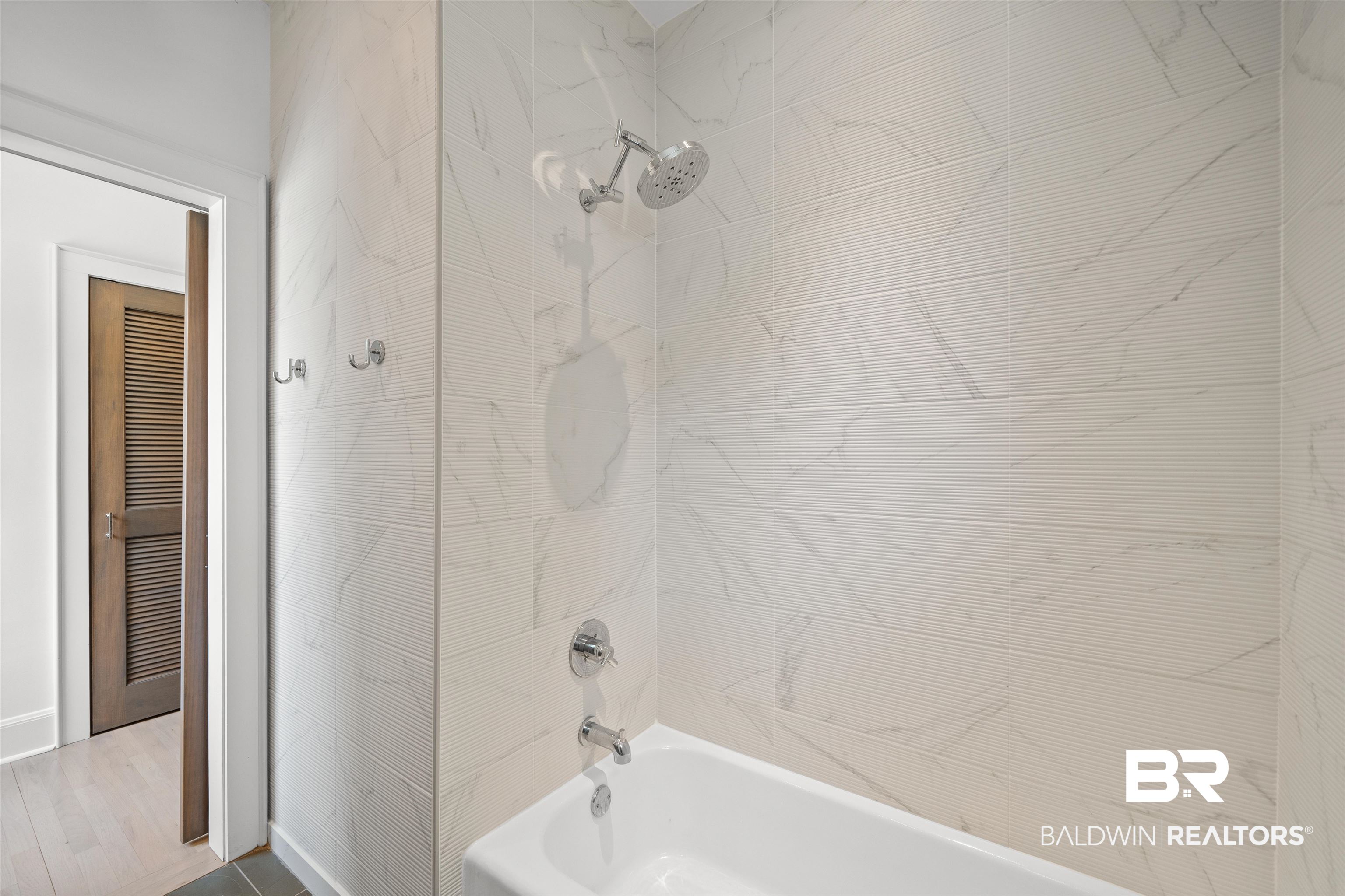 106 White Avenue Fairhope, AL 36532 - Photo 22 of 35 Full bath featuring shower combination