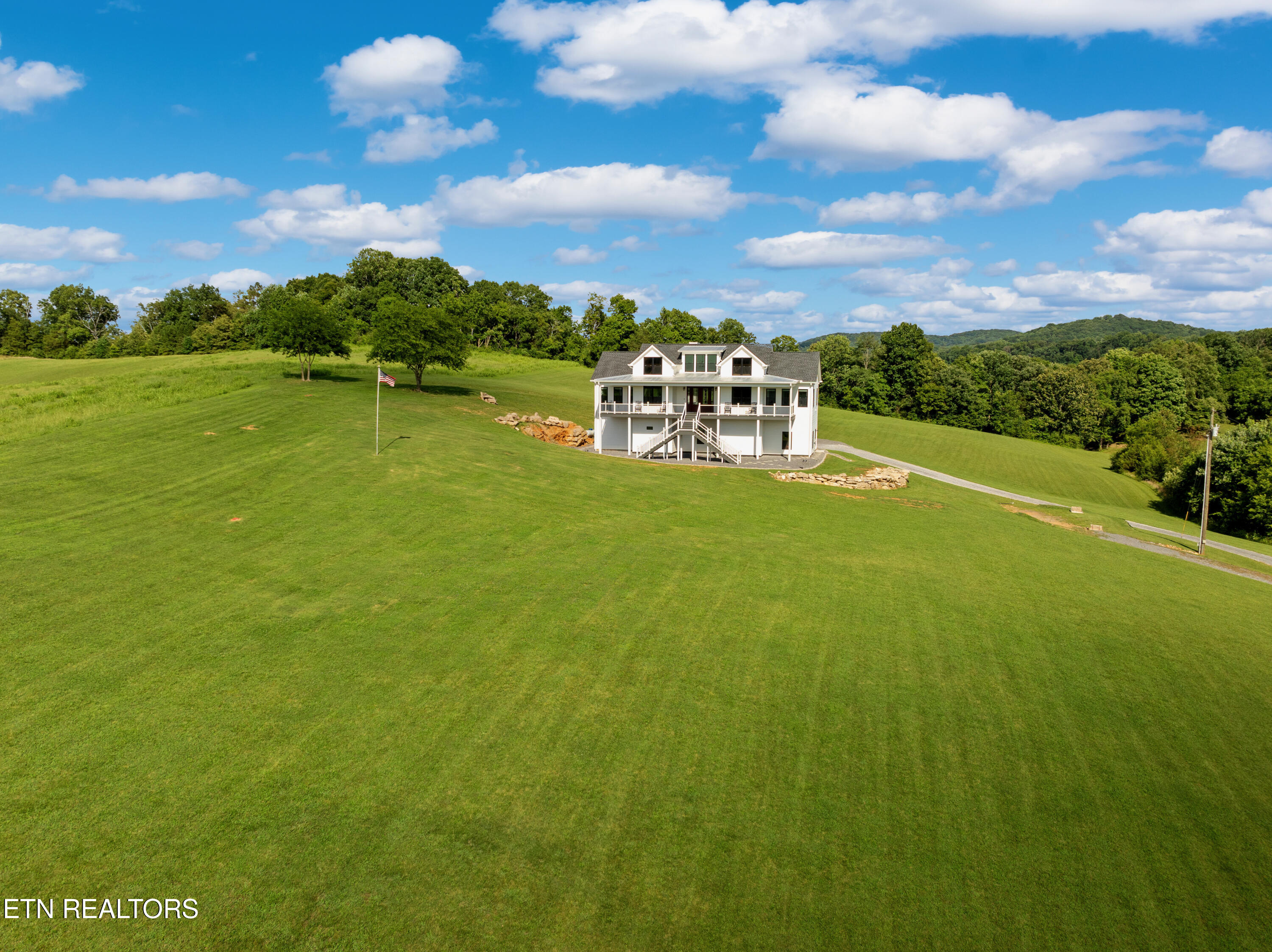 2324 Holston View Road New Market, TN 37820 - Photo 9 of 60 New Market-08