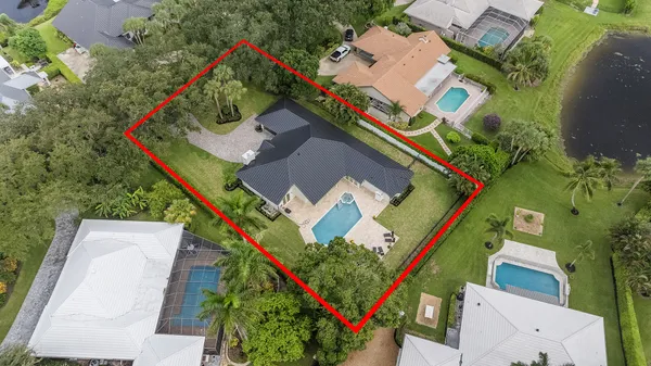 $1,999,999 | 18433 Southeast Heritage Drive, Tequesta, FL 33469