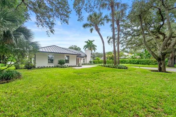 $1,999,999 | 18433 Southeast Heritage Drive, Tequesta, FL 33469