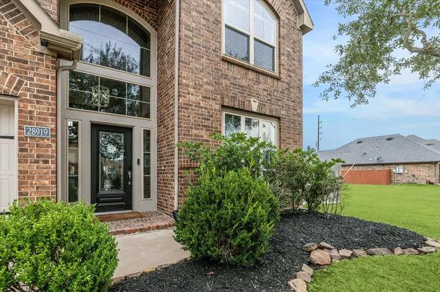 $430,000 | 28919 Crested Butte Drive, Katy, TX 77494