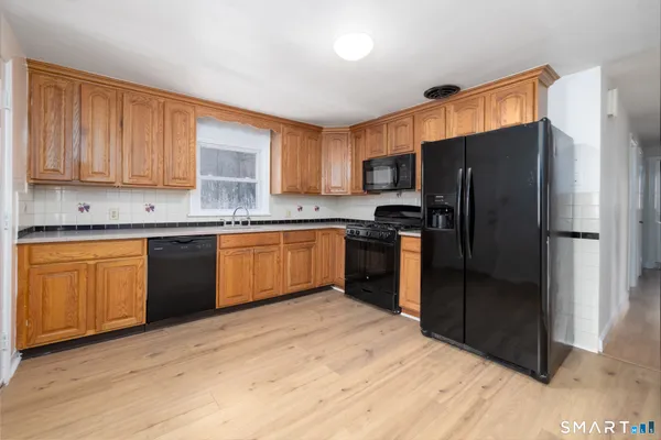 $329,900 | 481 Bunker Hill Avenue, Waterbury, CT 06708