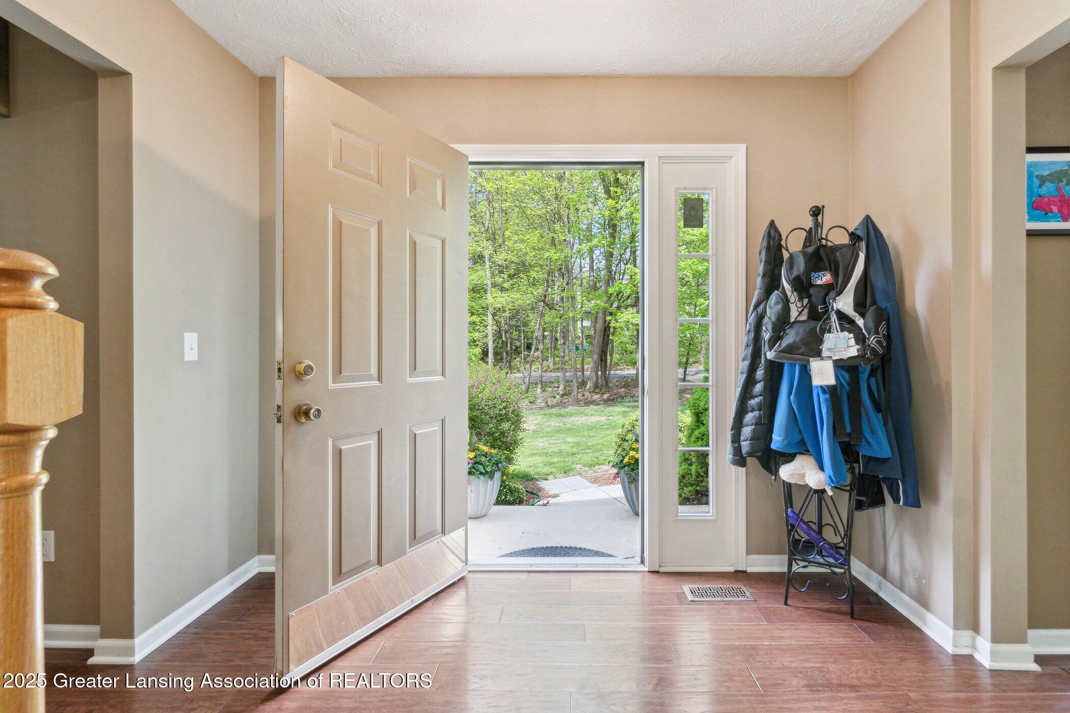 3883 Sandhill Road Lansing, MI 48911 - Photo 7 of 70 3883-Sandhill-Rd-Lansing-MI-48911-Window