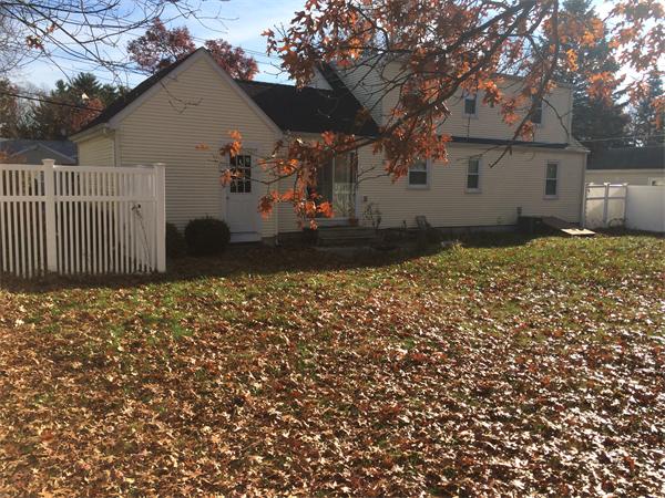 24 Spear Road Springfield, MA 01119 - Photo 10 of 12 a backyard of a house