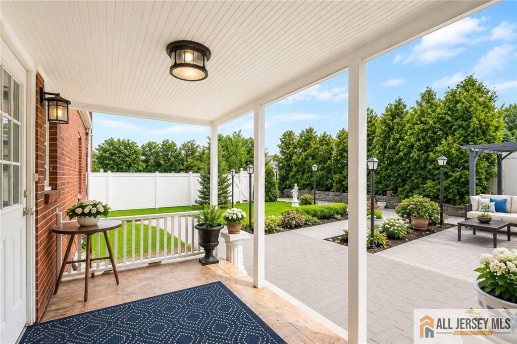 640 Florida Grove Road Keasbey, NJ 08832 - Photo 7 of 40