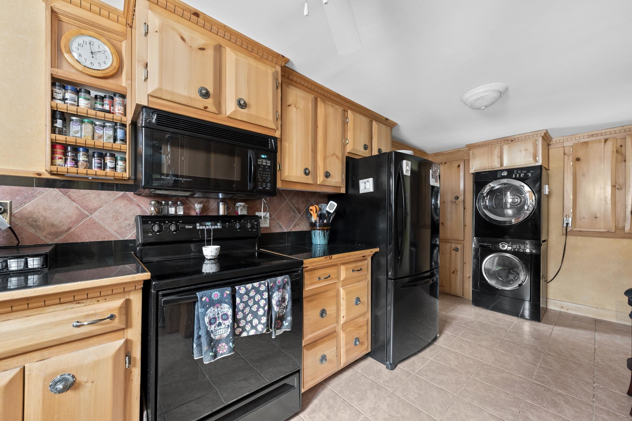 448 Lake Tarleton Road Warren, NH 03279 - Photo 7 of 36 Gallery Image 7