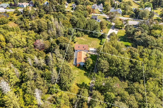 $665,000 | 19 Russell And Alice Lane, Owls Head, ME 04854
