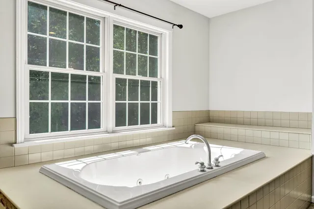 $665,000 | 19 Russell And Alice Lane, Owls Head, ME 04854