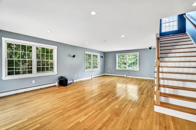 $665,000 | 19 Russell And Alice Lane, Owls Head, ME 04854