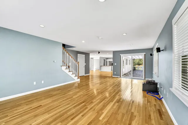 $665,000 | 19 Russell And Alice Lane, Owls Head, ME 04854