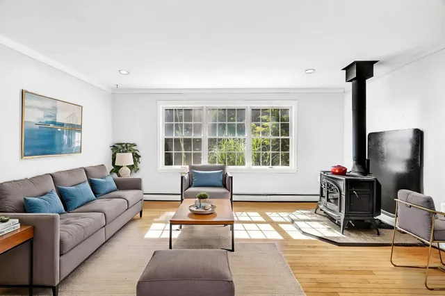 $665,000 | 19 Russell And Alice Lane, Owls Head, ME 04854