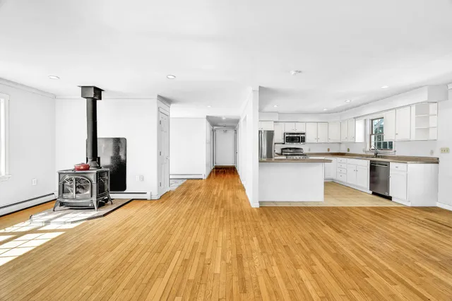 $665,000 | 19 Russell And Alice Lane, Owls Head, ME 04854