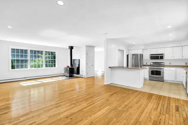 $665,000 | 19 Russell And Alice Lane, Owls Head, ME 04854