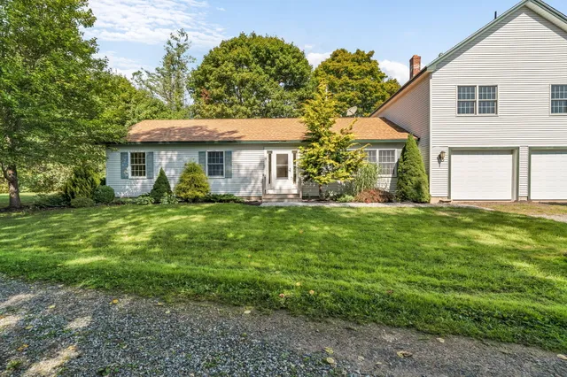 $665,000 | 19 Russell And Alice Lane, Owls Head, ME 04854