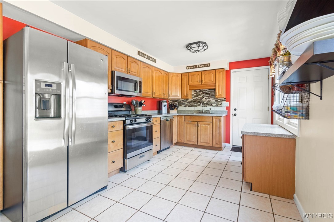 45 Drake Road Hamlin, NY 14464 - Photo 4 of 47