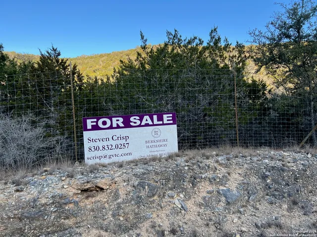 $405,000 | 696 Chili Canyon Road, Tarpley, TX 78883