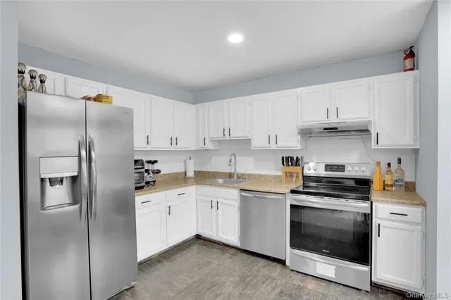 $340,000 | 17 Revere Circle, Washingtonville, NY 10992