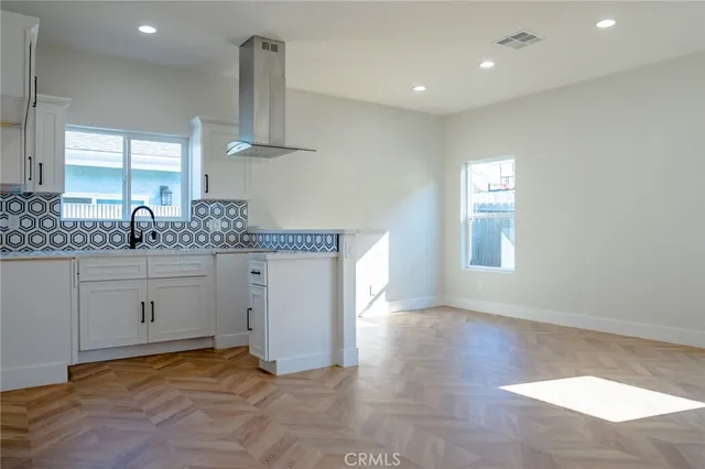 $950,000 | 5916 Walnut Avenue, Long Beach, CA 90805