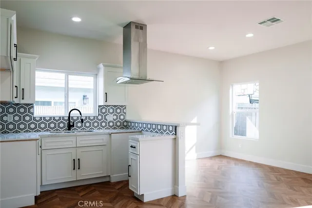 $950,000 | 5916 Walnut Avenue, Long Beach, CA 90805