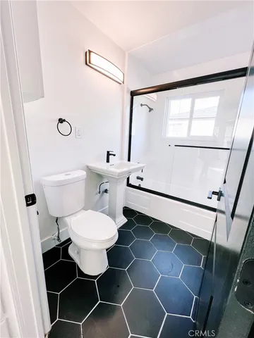 $950,000 | 5916 Walnut Avenue, Long Beach, CA 90805