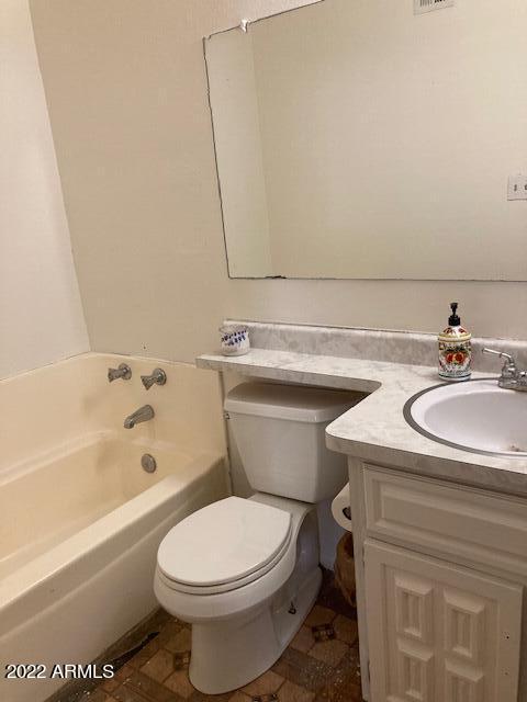 6008 West Granada Road Phoenix, AZ 85035 - Photo 7 of 14 Hall Bath