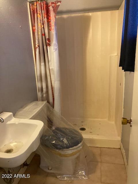 6008 West Granada Road Phoenix, AZ 85035 - Photo 10 of 14 Master Bath