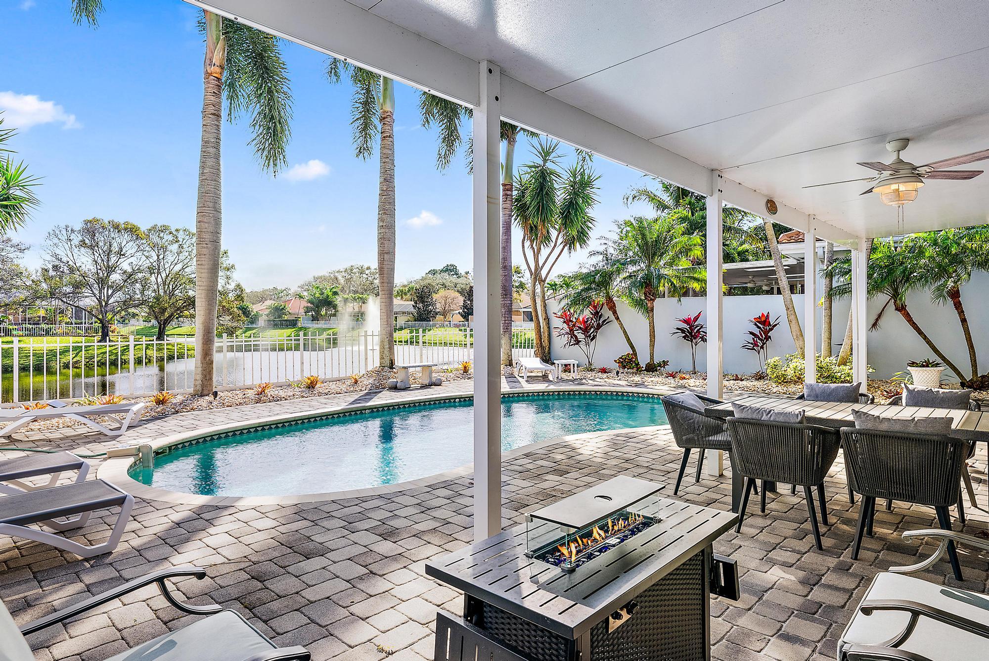 207 South Hampton Drive Jupiter, FL 33458 - Photo 2 of 34 207 S Hampton Dr -42