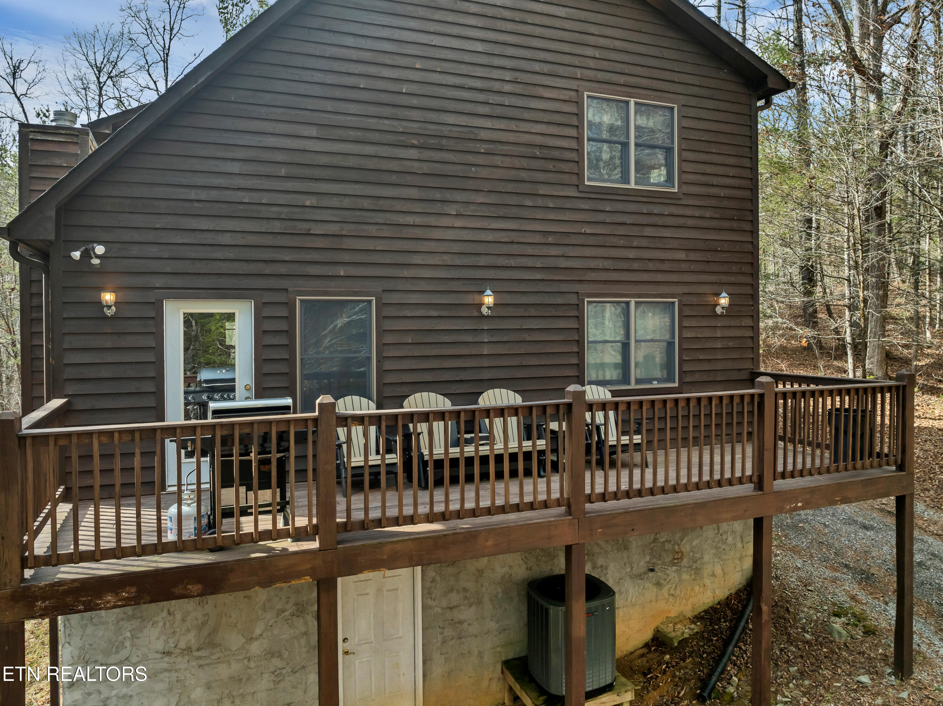 319 Rainbow Circle Townsend, TN 37882 - Photo 20 of 28 Side Deck Area