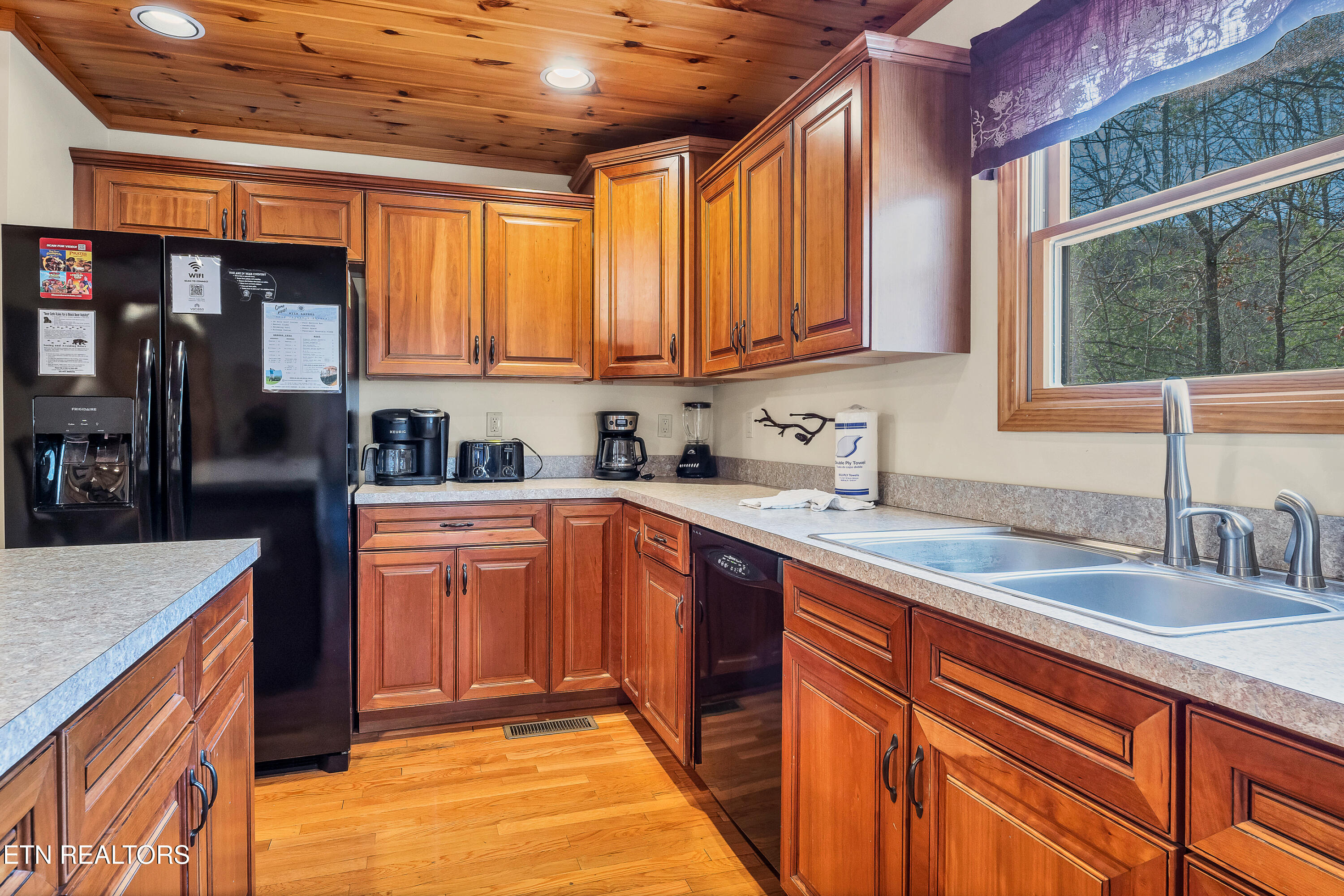 319 Rainbow Circle Townsend, TN 37882 - Photo 4 of 28 Kitchen
