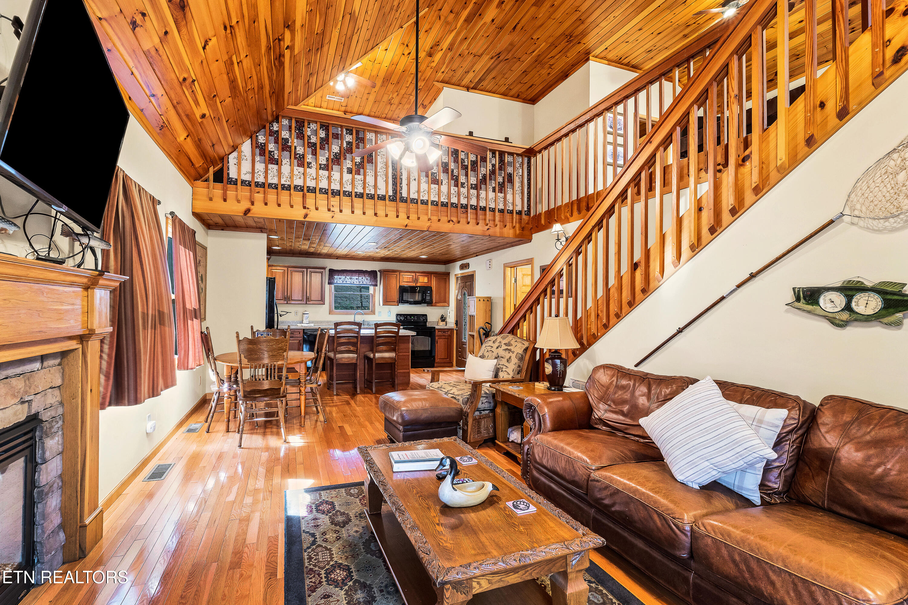 319 Rainbow Circle Townsend, TN 37882 - Photo 6 of 28 Great Room