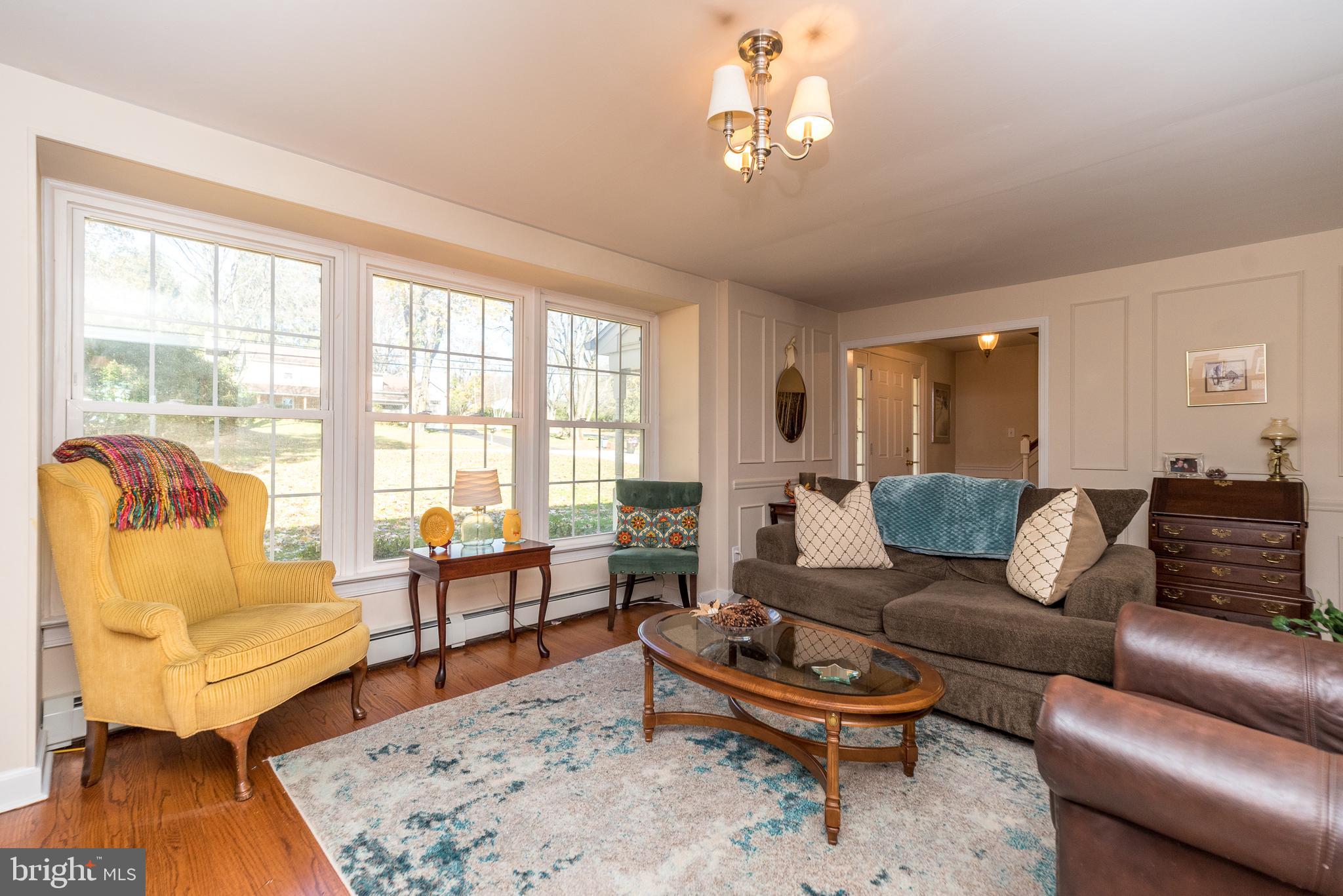 914 Oakbourne Road West Chester, PA 19382 - Photo 25 of 54 Sitting Room