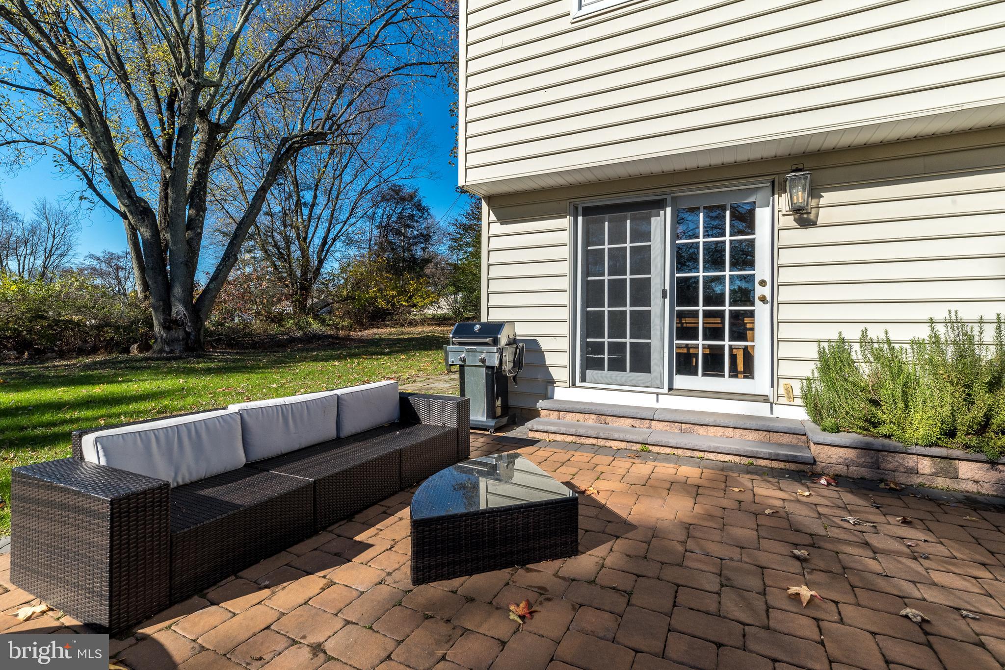 914 Oakbourne Road West Chester, PA 19382 - Photo 43 of 54 Exterior Back