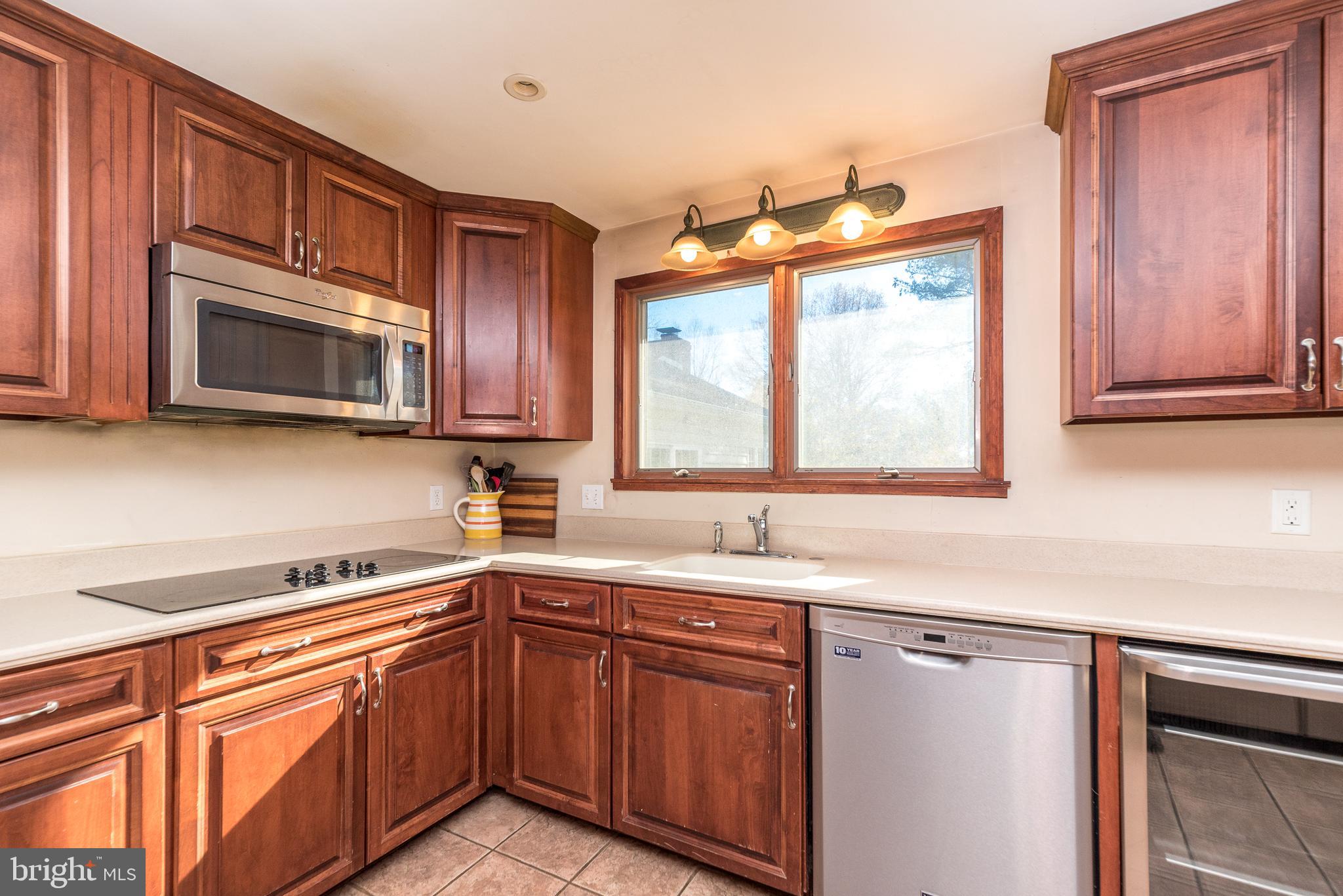 914 Oakbourne Road West Chester, PA 19382 - Photo 10 of 54 Gallery Image 10