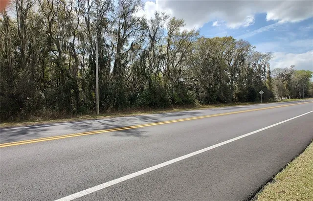 a view of utility room