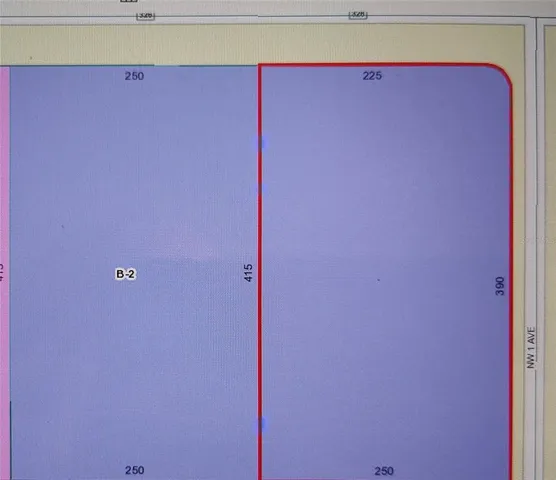 a view of a yard in front of a house