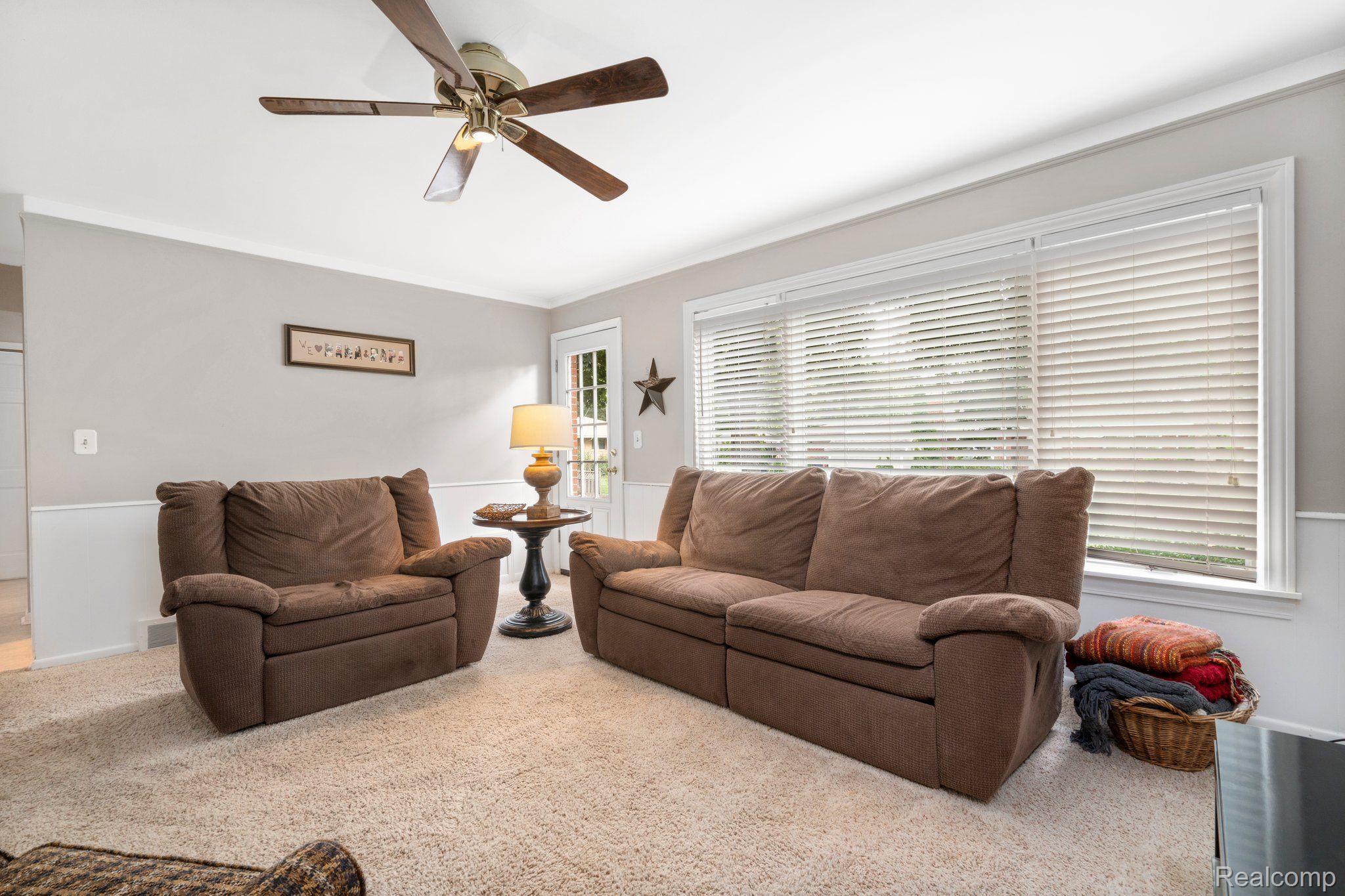 32365 Farmersville Road Farmington, MI 48334 - Photo 37 of 52 Gallery Image 37
