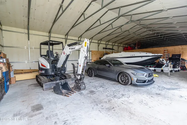 $1,250,000 | 14157 Glen Farms Drive, Glen St. Mary, FL 32040