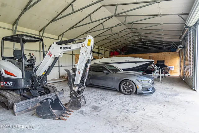 $1,250,000 | 14157 Glen Farms Drive, Glen St. Mary, FL 32040