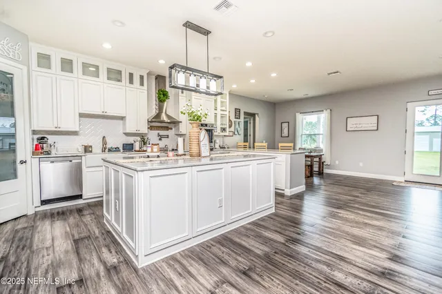 $1,250,000 | 14157 Glen Farms Drive, Glen St. Mary, FL 32040